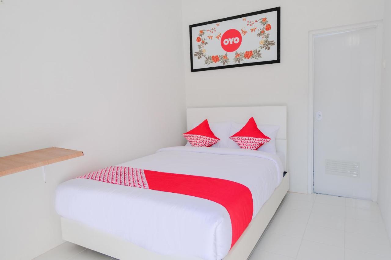 Oyo 973 Turukene Hotel Batu  Exterior foto